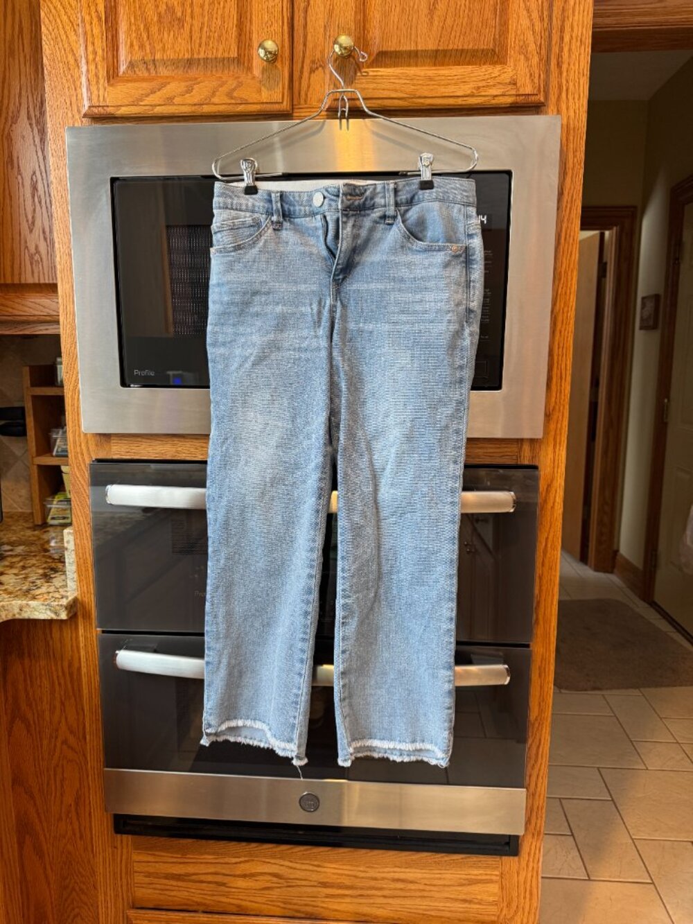Democracy Itty Bitty Boot Cut Cropped Light Denim Jeans 6 - Picture 2 of 7